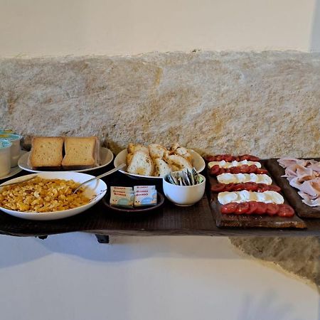 B&B Le Vie Del Borgo Castiglione De Sicilia Dış mekan fotoğraf