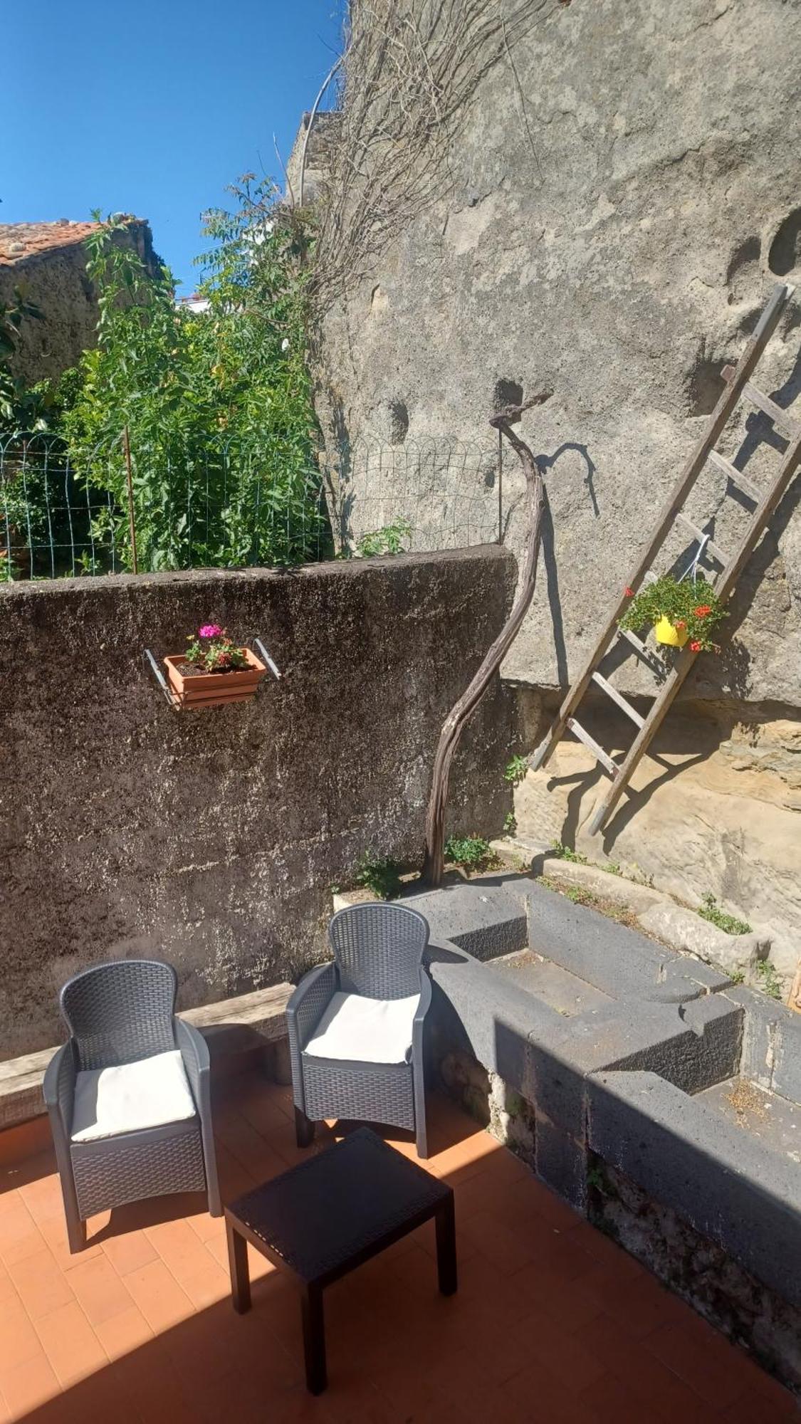 B&B Le Vie Del Borgo Castiglione De Sicilia Dış mekan fotoğraf