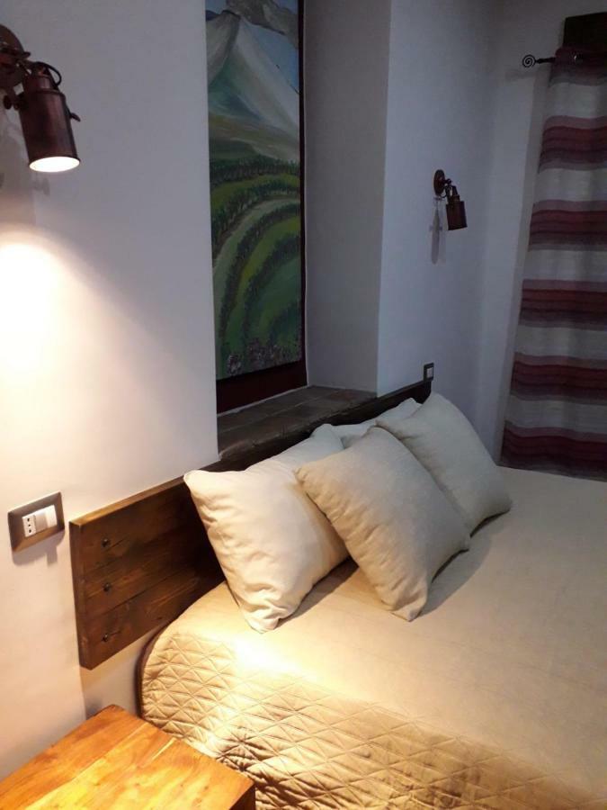 B&B Le Vie Del Borgo Castiglione De Sicilia Dış mekan fotoğraf